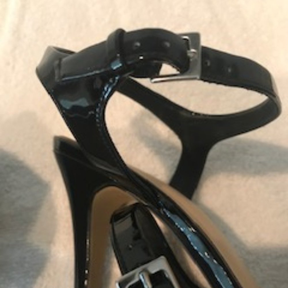 shoes - Picture 6 of 6